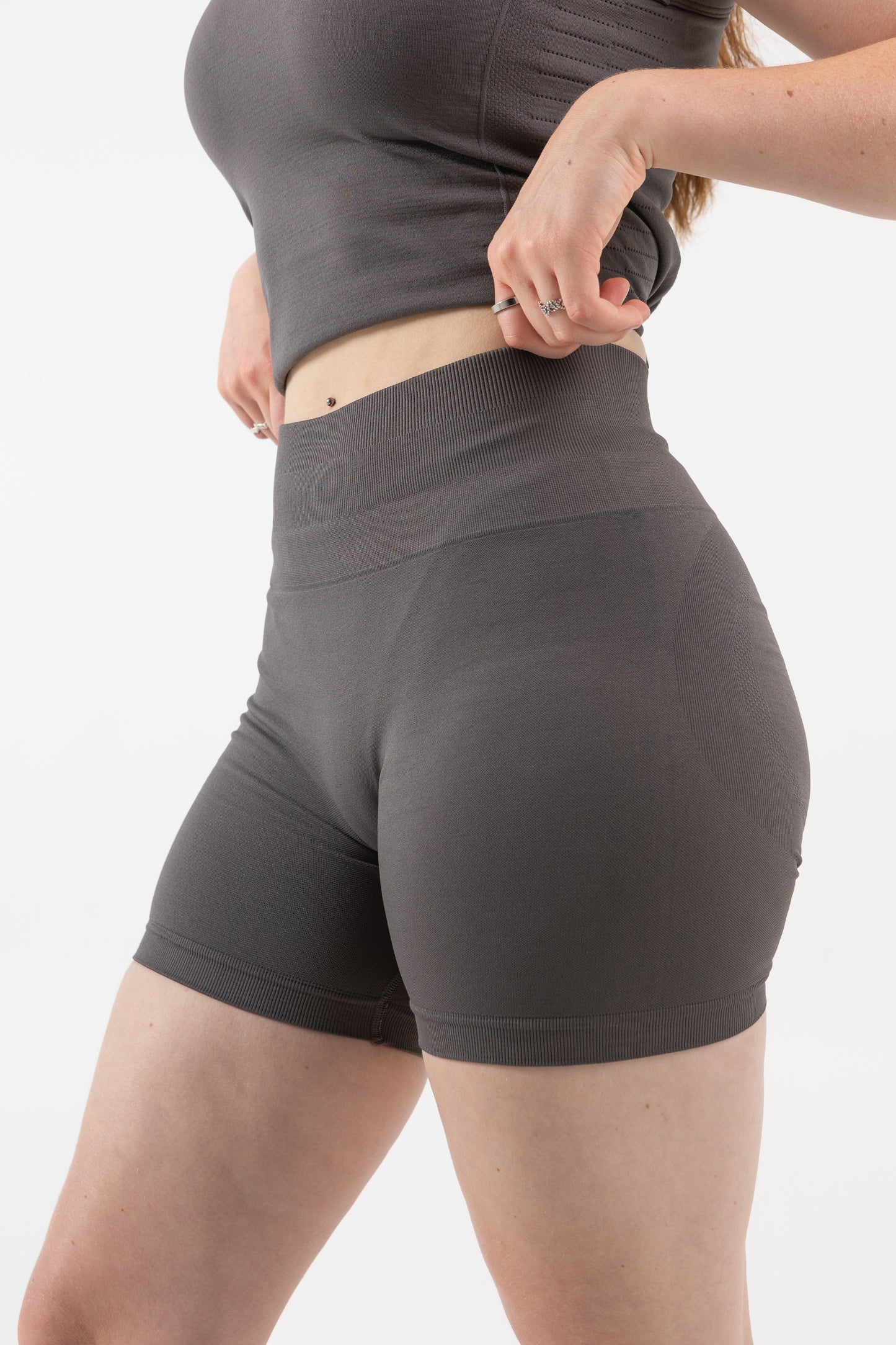 Summit Set - Tank Top & Seamless Shorts