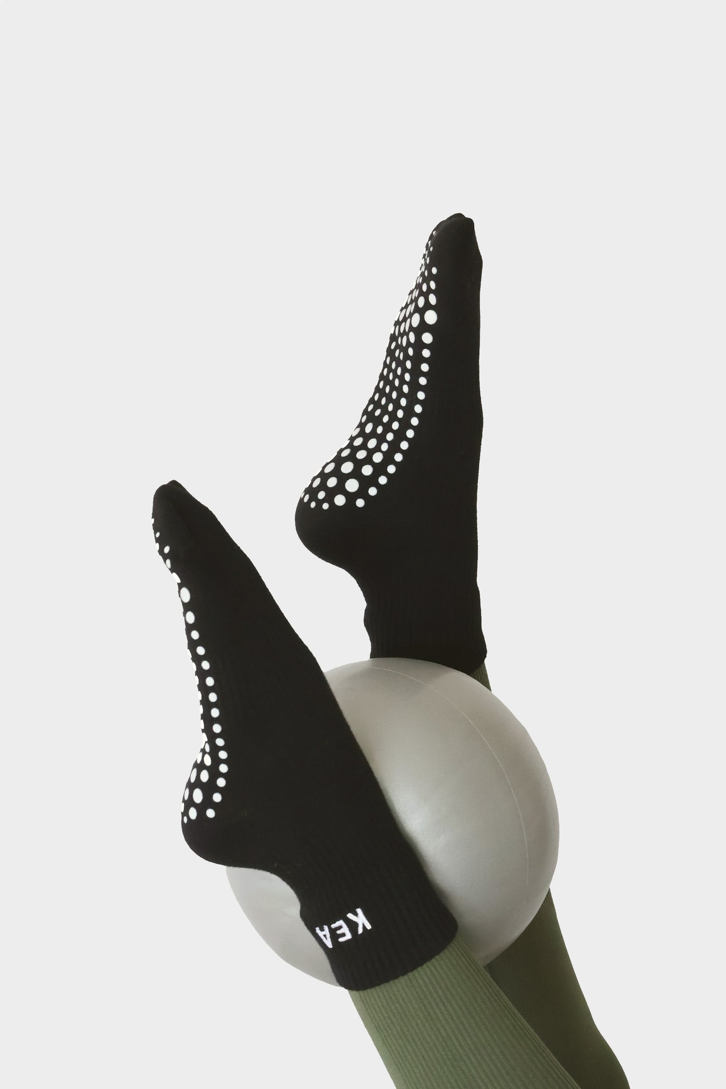 Crew Non Slip Grip Socks - Kea Active Black