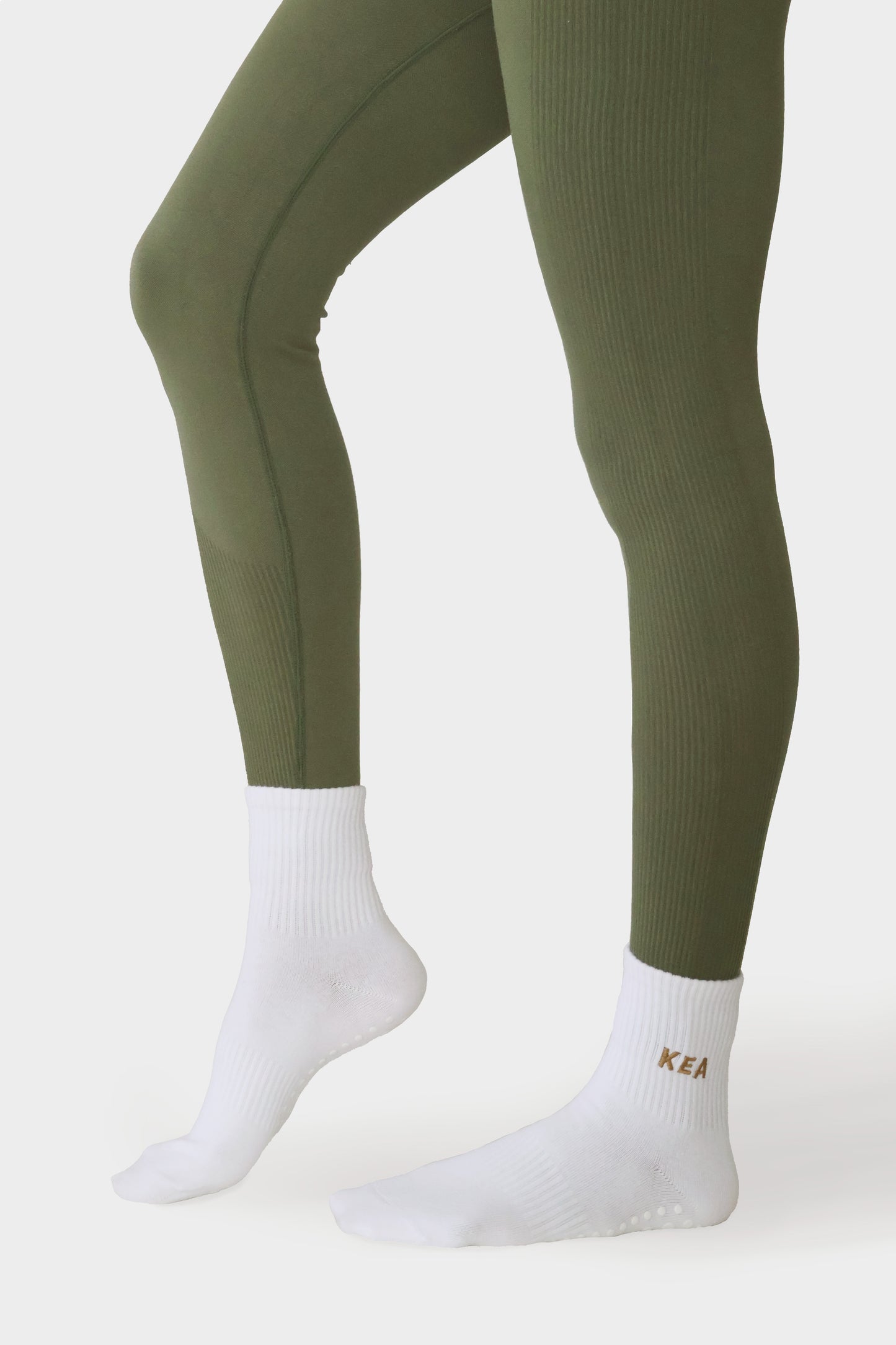 Crew Non Slip Grip Socks - Kea Active White
